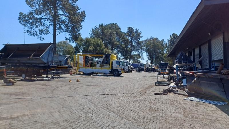 Commercial Property for Sale in Louwlardia Gauteng