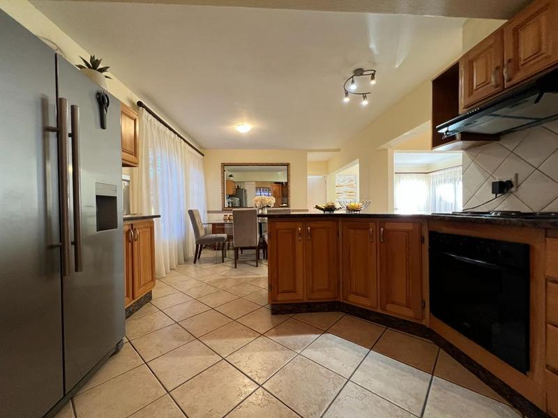 To Let 3 Bedroom Property for Rent in Monument Park Gauteng