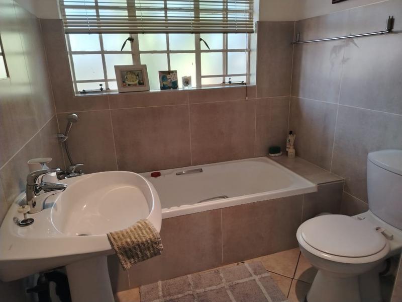 To Let 3 Bedroom Property for Rent in Monument Park Gauteng