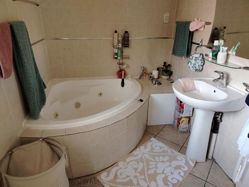To Let 3 Bedroom Property for Rent in Monument Park Gauteng