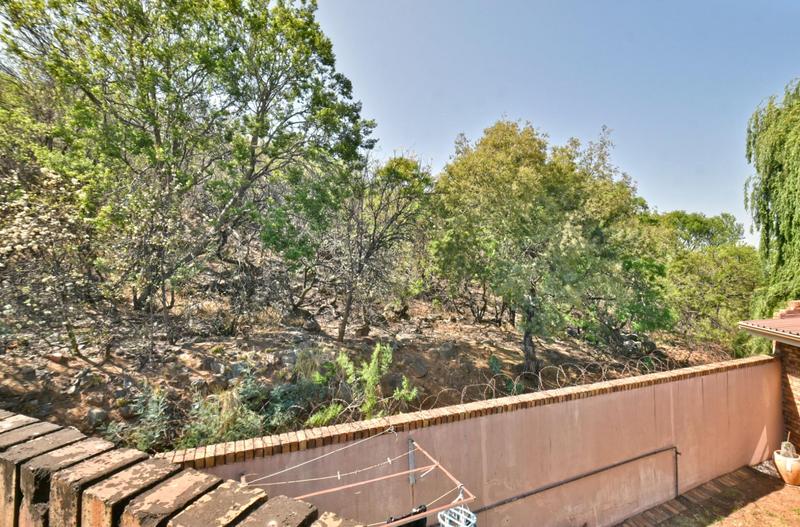 3 Bedroom Property for Sale in Bassonia Gauteng