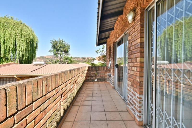 3 Bedroom Property for Sale in Bassonia Gauteng