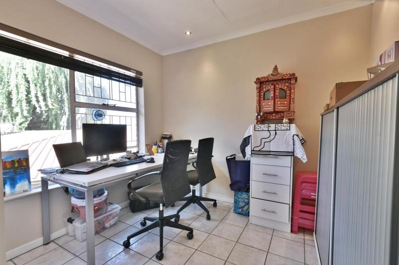 3 Bedroom Property for Sale in Bassonia Gauteng