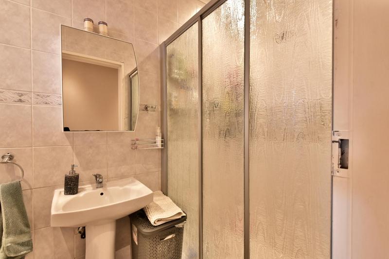 3 Bedroom Property for Sale in Bassonia Gauteng