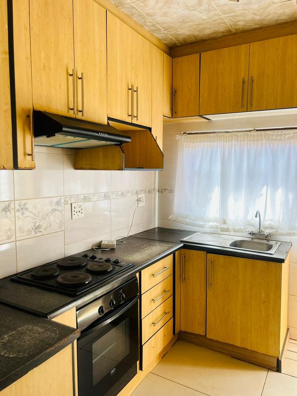 To Let 3 Bedroom Property for Rent in Braamfischerville Gauteng