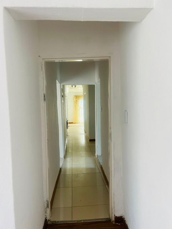 To Let 3 Bedroom Property for Rent in Braamfischerville Gauteng