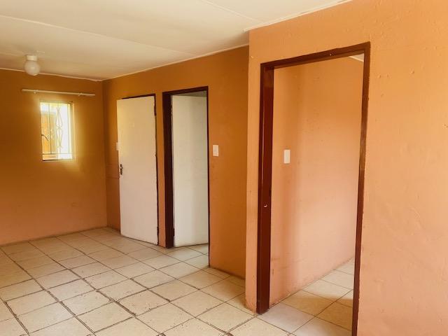 To Let 3 Bedroom Property for Rent in Protea Glen Gauteng