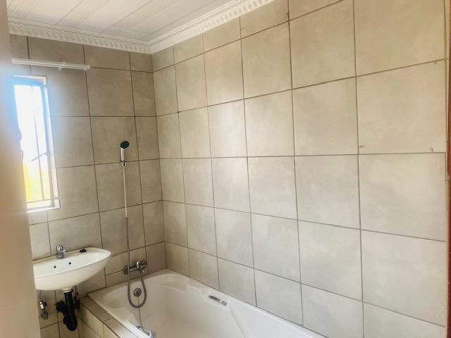 To Let 3 Bedroom Property for Rent in Protea Glen Gauteng