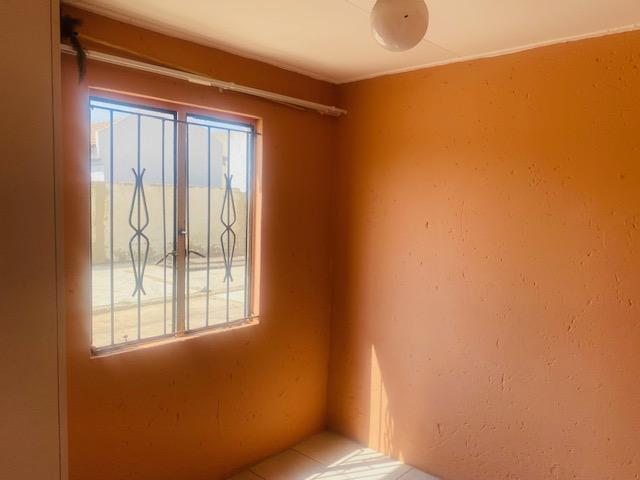 To Let 3 Bedroom Property for Rent in Protea Glen Gauteng