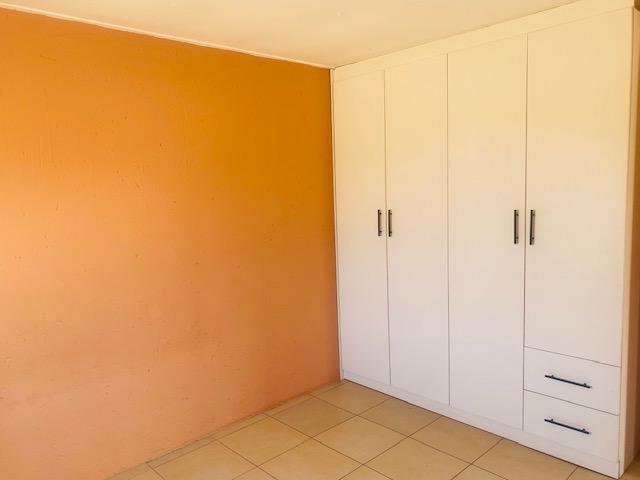 To Let 3 Bedroom Property for Rent in Protea Glen Gauteng