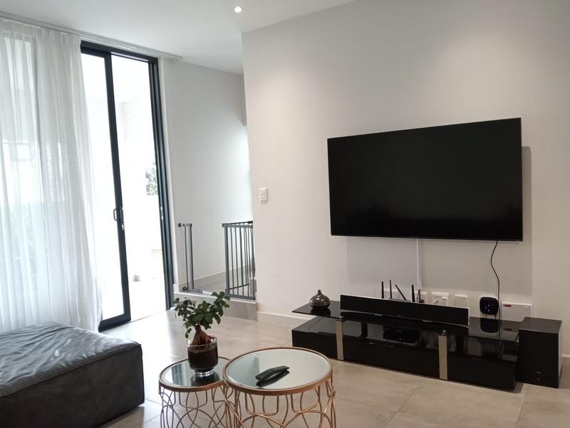 To Let 3 Bedroom Property for Rent in Pinehaven Gauteng