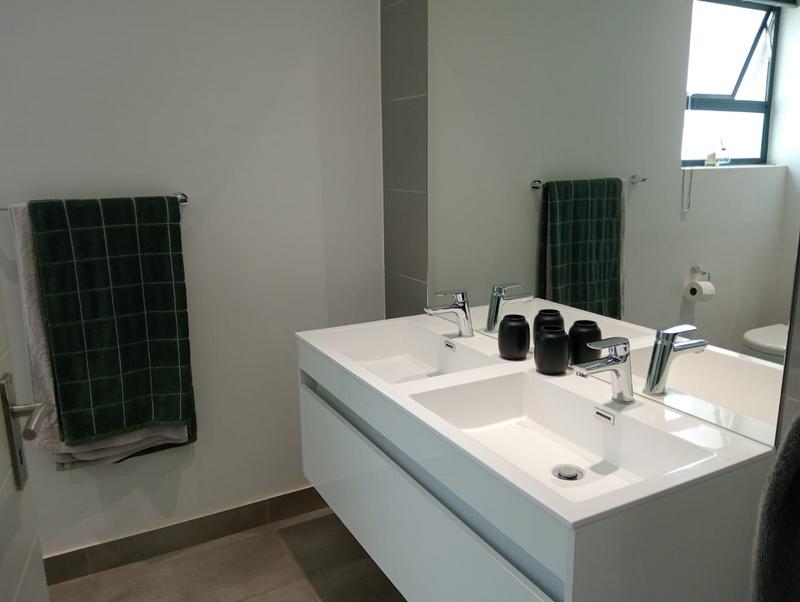 To Let 3 Bedroom Property for Rent in Pinehaven Gauteng