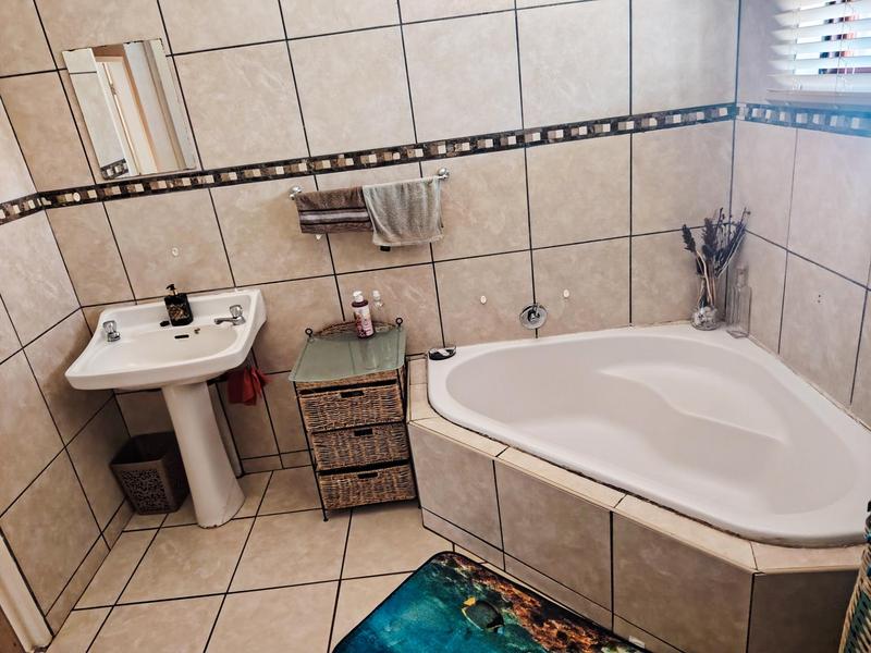 3 Bedroom Property for Sale in Mindalore Gauteng