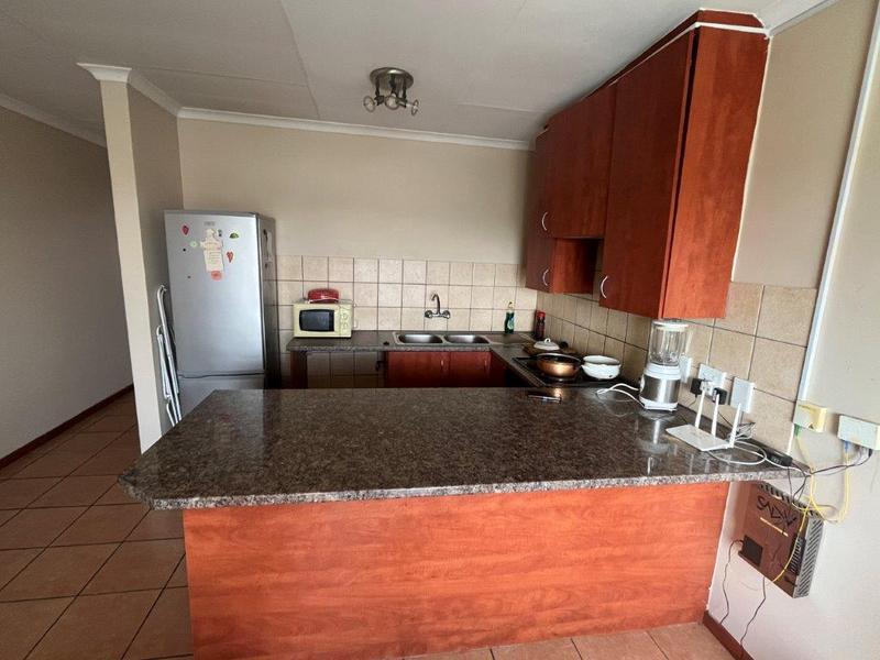 1 Bedroom Property for Sale in Grand Central Gauteng