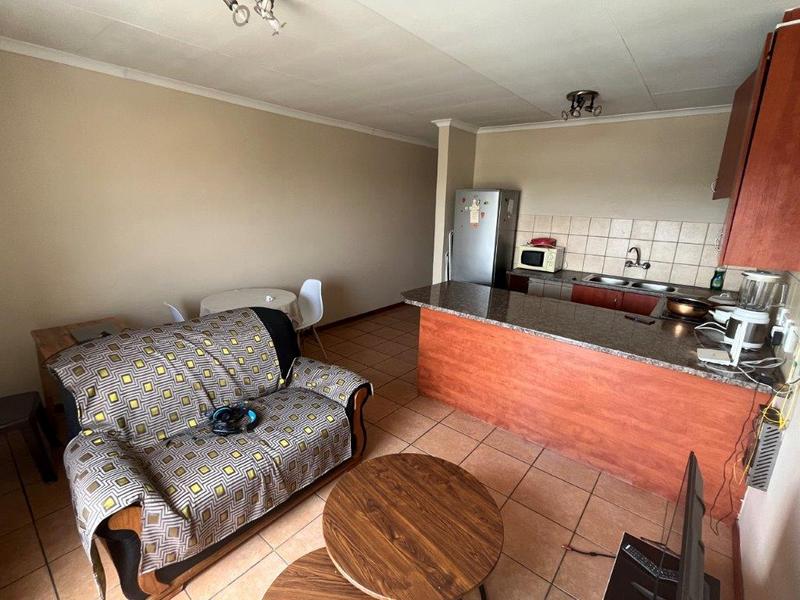 1 Bedroom Property for Sale in Grand Central Gauteng