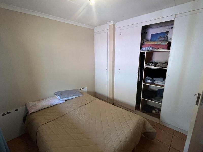 1 Bedroom Property for Sale in Grand Central Gauteng