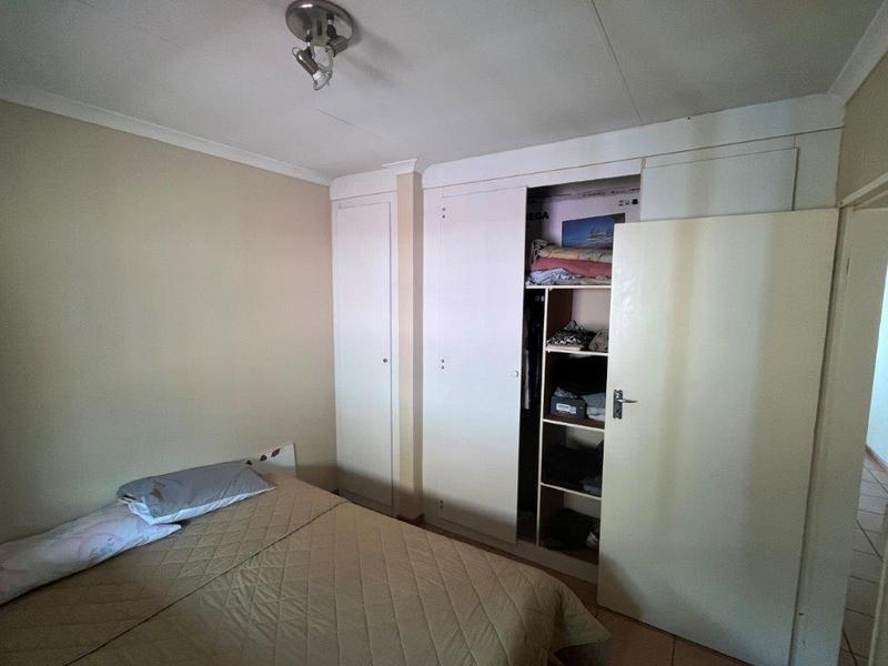 1 Bedroom Property for Sale in Grand Central Gauteng