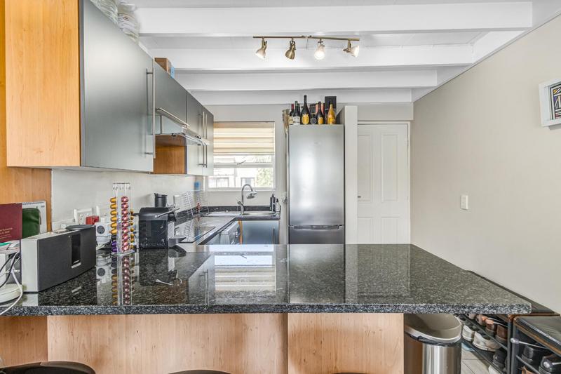 2 Bedroom Property for Sale in Sandton Gauteng