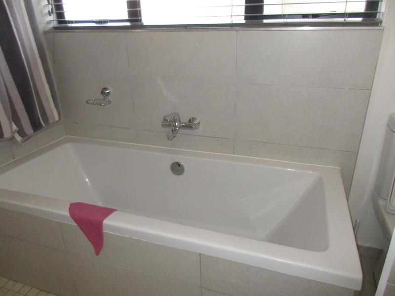 2 Bedroom Property for Sale in Silver Lakes Gauteng