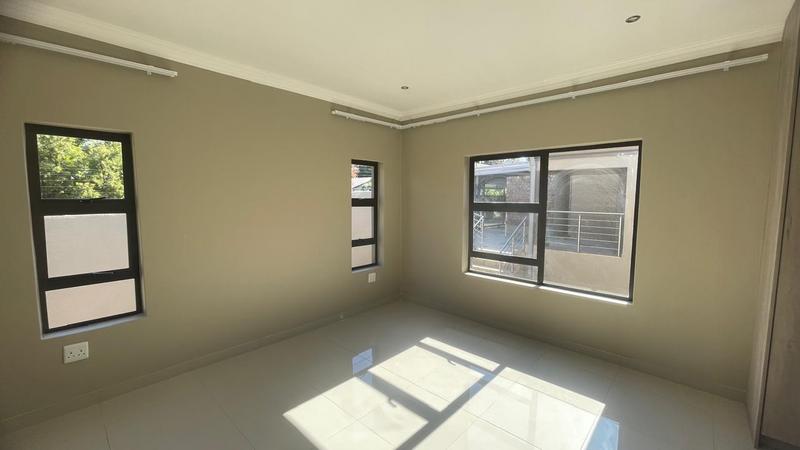 To Let 2 Bedroom Property for Rent in Erasmia Gauteng