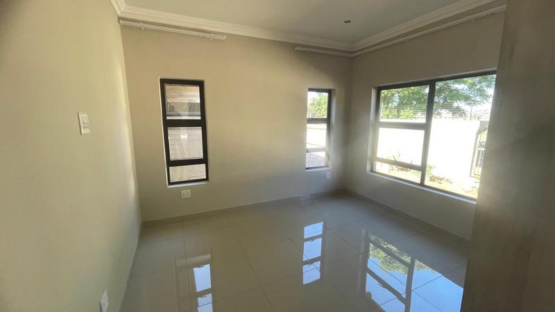 To Let 2 Bedroom Property for Rent in Erasmia Gauteng