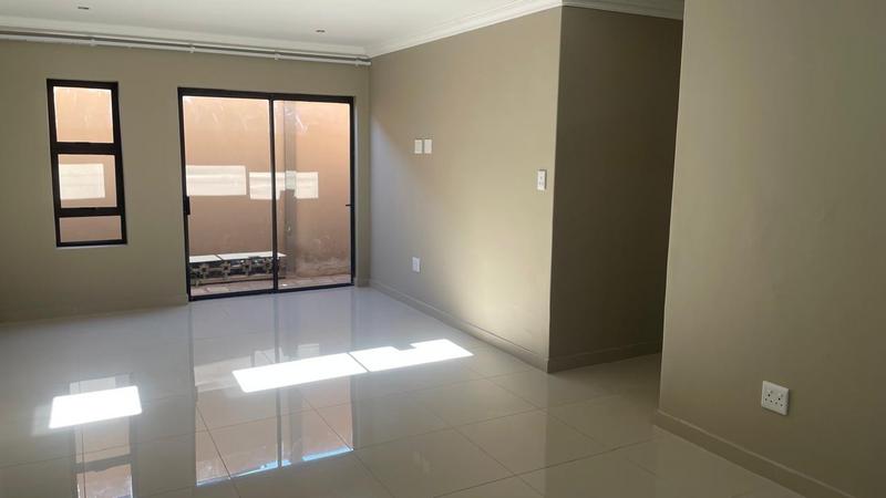 To Let 2 Bedroom Property for Rent in Erasmia Gauteng