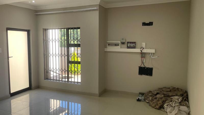 To Let 2 Bedroom Property for Rent in Erasmia Gauteng