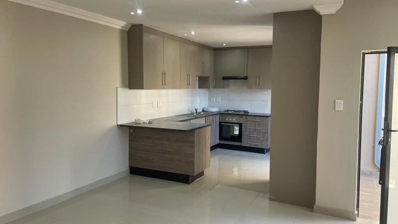 To Let 2 Bedroom Property for Rent in Erasmia Gauteng
