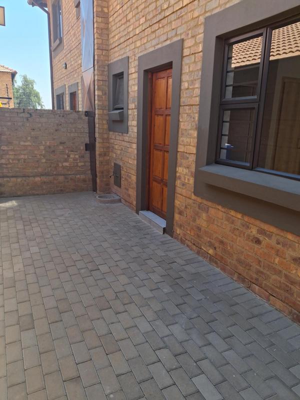 To Let 3 Bedroom Property for Rent in Willow Park Manor Gauteng