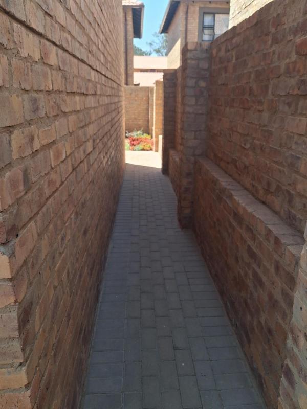 To Let 3 Bedroom Property for Rent in Willow Park Manor Gauteng