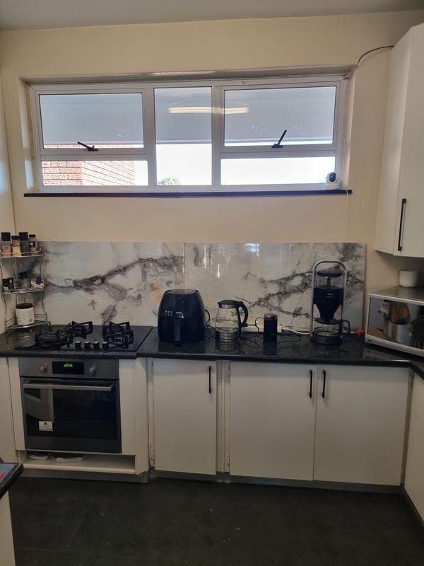 To Let 4 Bedroom Property for Rent in Bedfordview Gauteng