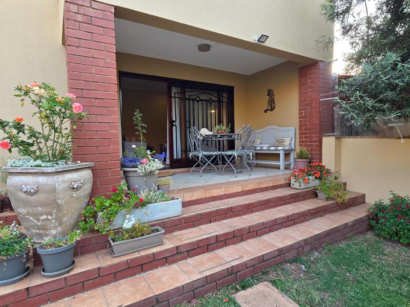 2 Bedroom Property for Sale in Boardwalk Meander Gauteng