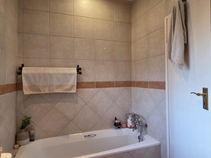 2 Bedroom Property for Sale in Boardwalk Meander Gauteng