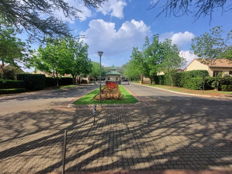 2 Bedroom Property for Sale in Boardwalk Meander Gauteng