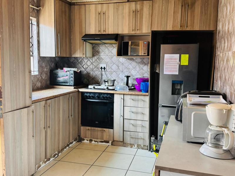 5 Bedroom Property for Sale in Riverlea Gauteng