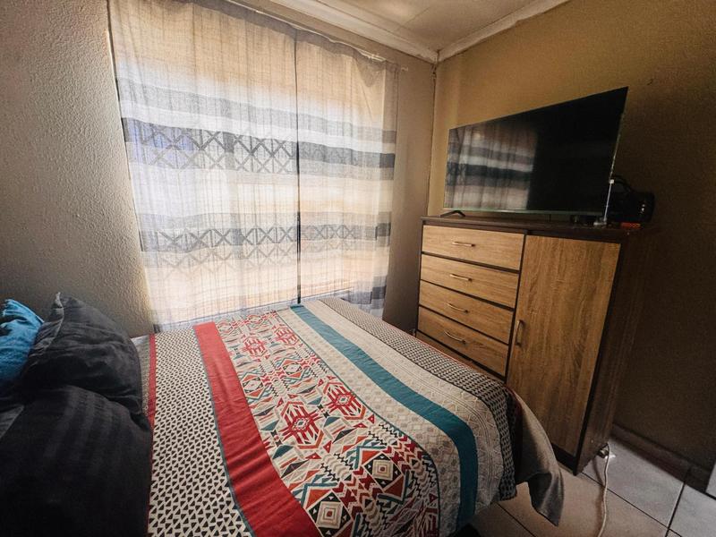 5 Bedroom Property for Sale in Riverlea Gauteng