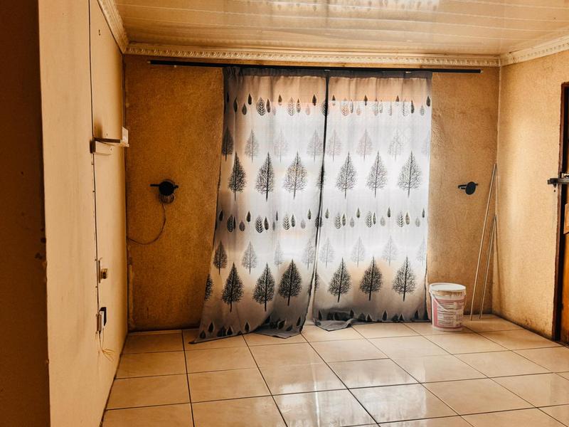 5 Bedroom Property for Sale in Riverlea Gauteng