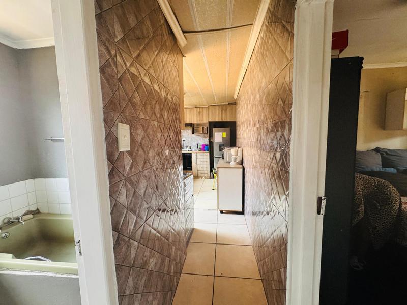 5 Bedroom Property for Sale in Riverlea Gauteng