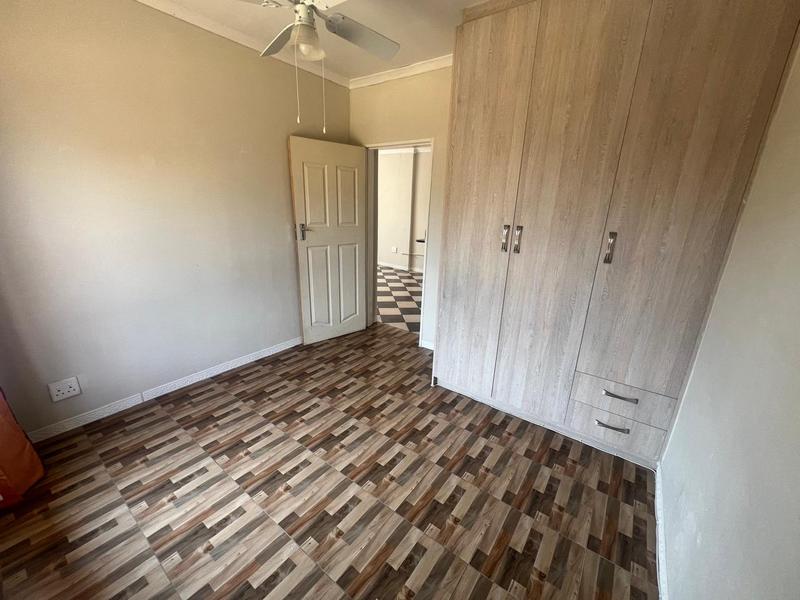 To Let 2 Bedroom Property for Rent in Greenhills Gauteng