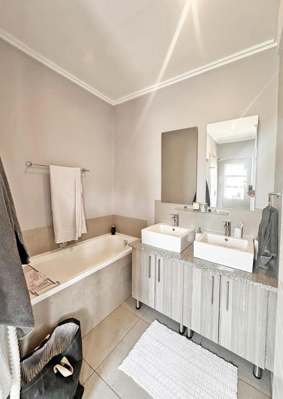 3 Bedroom Property for Sale in Bryanston Gauteng