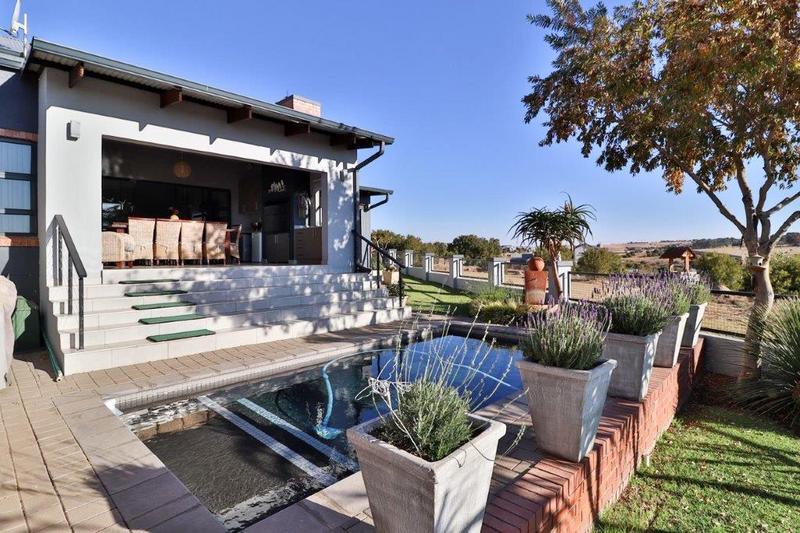 To Let 3 Bedroom Property for Rent in Copperleaf Estate Gauteng