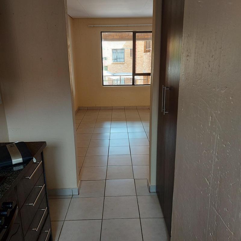 To Let 1 Bedroom Property for Rent in Elspark Gauteng