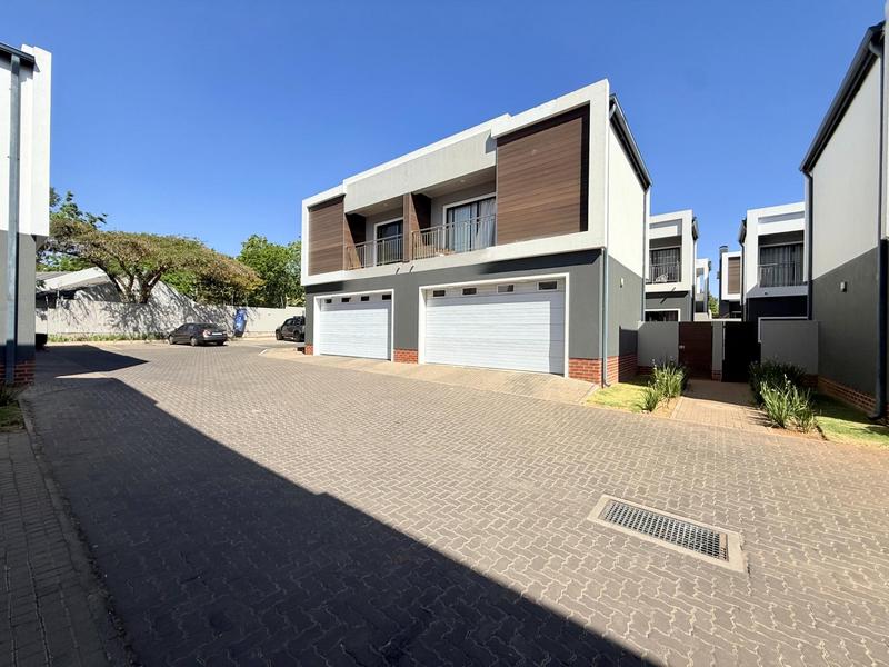 3 Bedroom Property for Sale in Sunninghill Gauteng