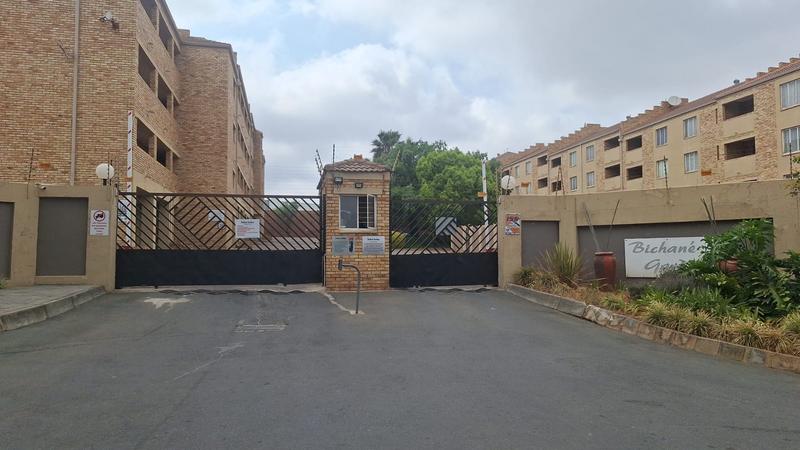To Let 2 Bedroom Property for Rent in Wilro Park Gauteng