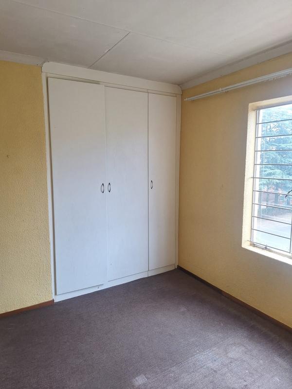 To Let 2 Bedroom Property for Rent in Wilro Park Gauteng