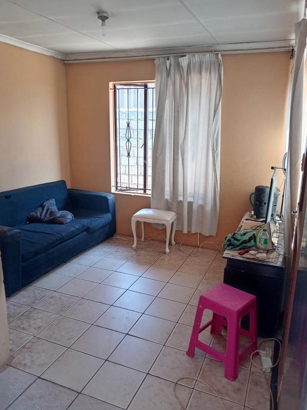 2 Bedroom Property for Sale in Protea Glen Gauteng