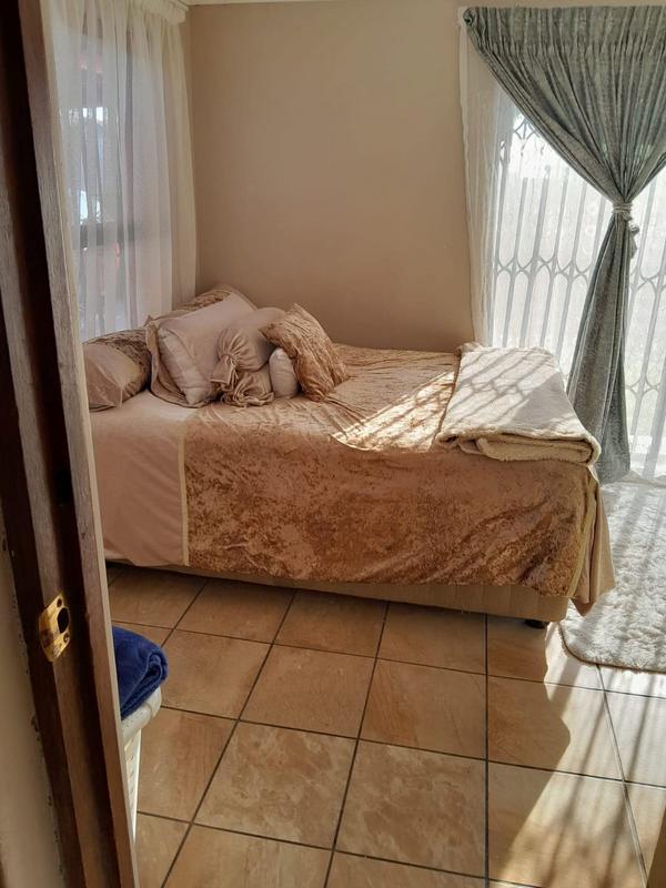To Let 4 Bedroom Property for Rent in Dersley Gauteng