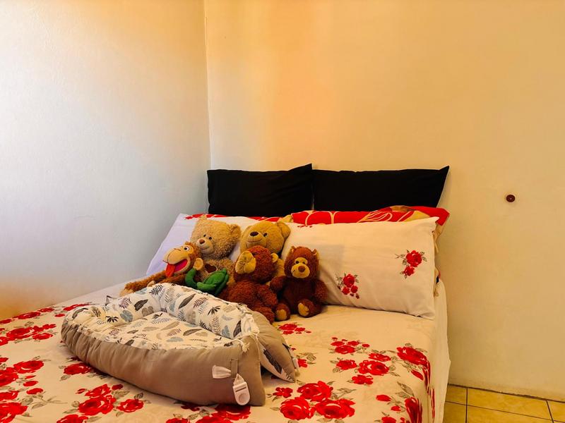 2 Bedroom Property for Sale in Fleurhof Gauteng
