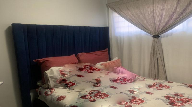 2 Bedroom Property for Sale in Protea Glen Gauteng