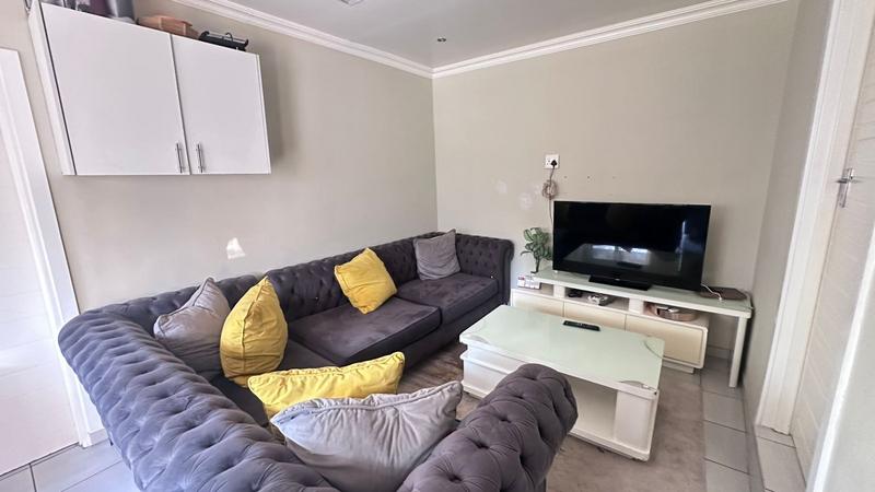 To Let 2 Bedroom Property for Rent in Kew Gauteng